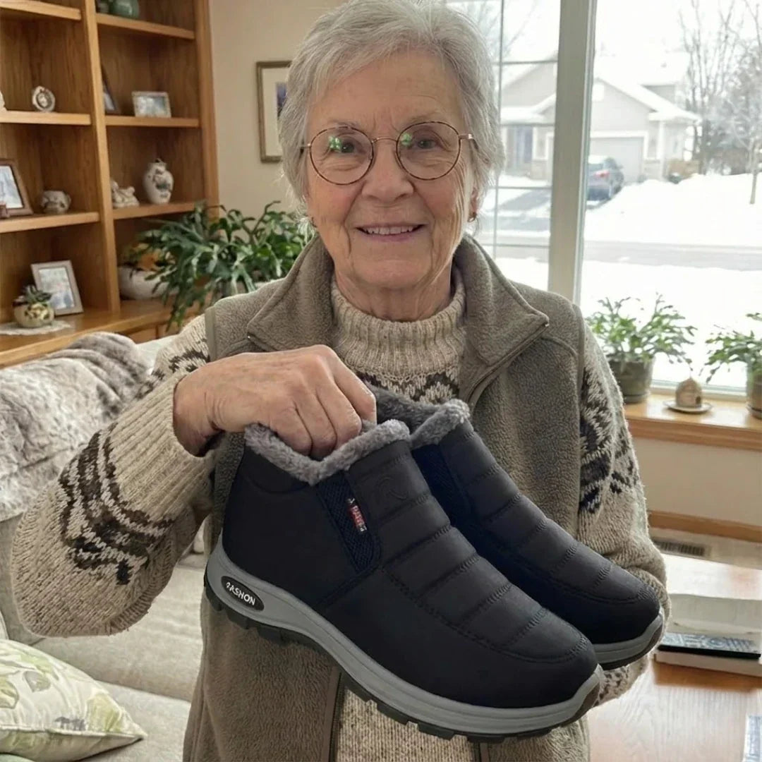 Women’s Quilted Slip-On Black Ankle Boots
